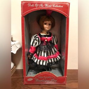 Barbara lee petite collection porcelain doll France 2001